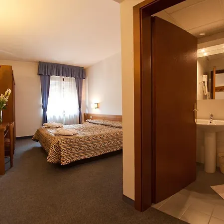 Szálloda Hotel Cles 3*