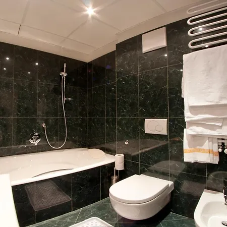 Szálloda Hotel Cles Cles