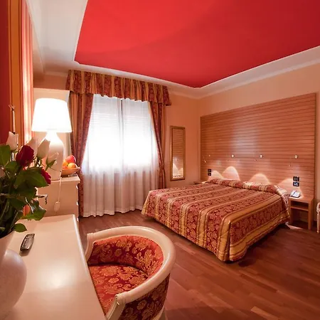 Hotel Hotel Cles 3*