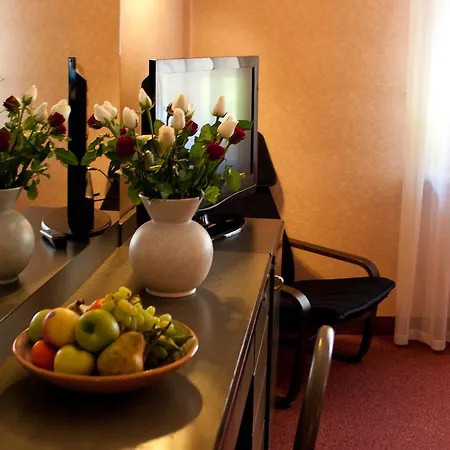 Szálloda Hotel Cles Cles